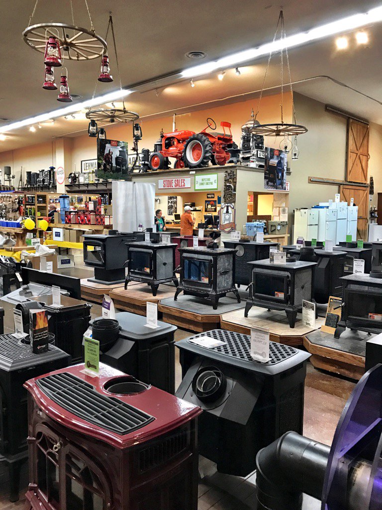 GroupTravelMac's tweet photo. #GOF17 A little bit #BassProShop, a little bit #AmericanPicker. #LehmansHardware in #OhioAmishCountry. #travel https://t.co/Lvf1WpQAED