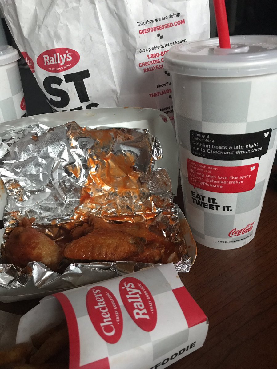 Red_Ruby106's tweet photo. @CheckersRallys   #FullasHELL 😩 https://t.co/VI4nEcNXR7