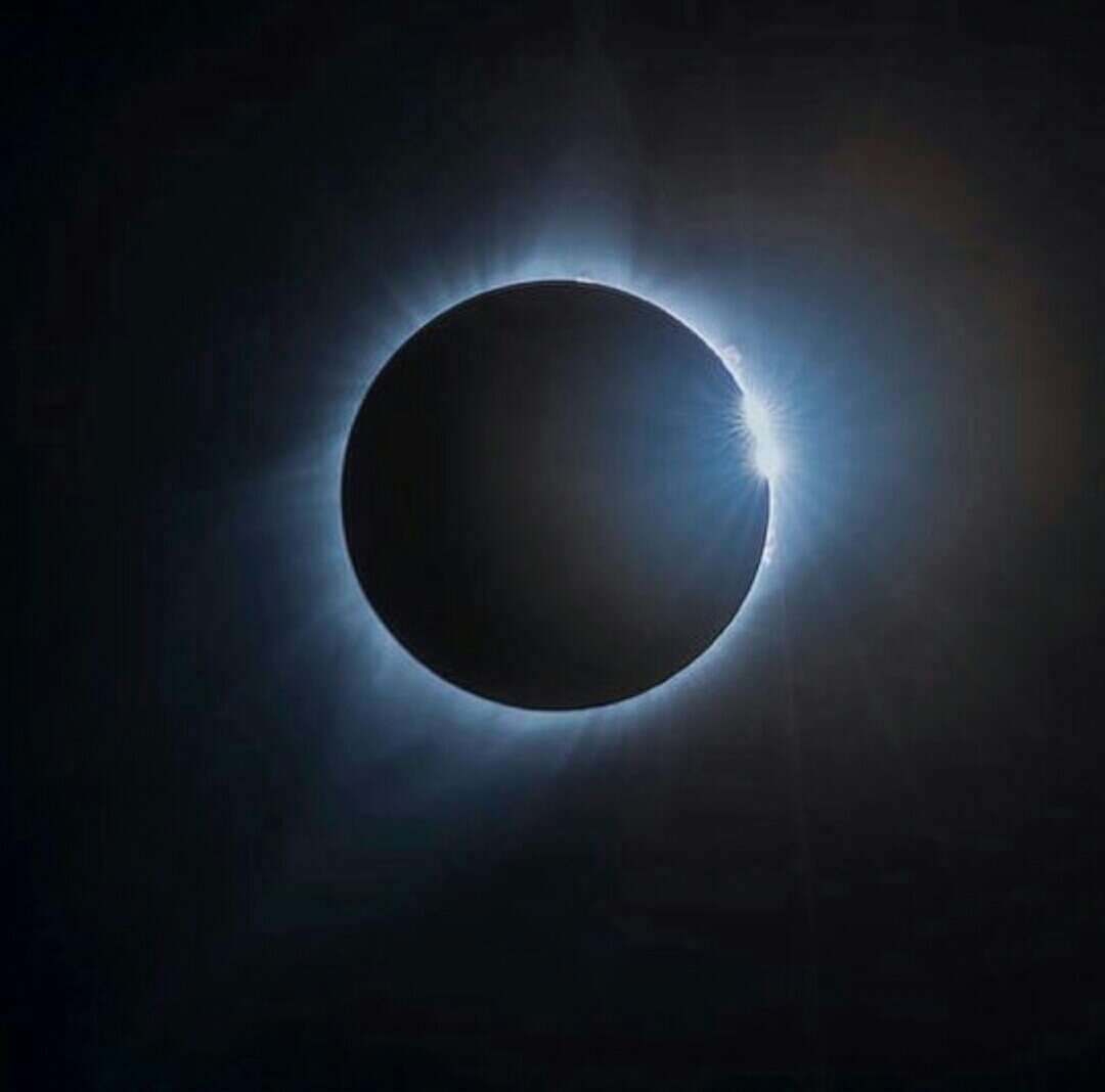 EXOandAesthetic's tweet image. You could be the moonlight ▪ Suho