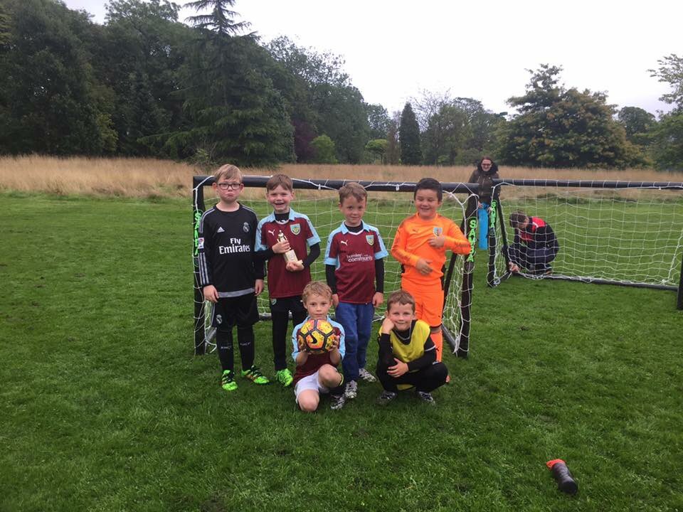 pro90goals's tweet photo. @rosegrovefc enjoying a session using our black SAMBA Vipers. #urban #blackisthenewwhite https://t.co/O1hOx7BmhQ