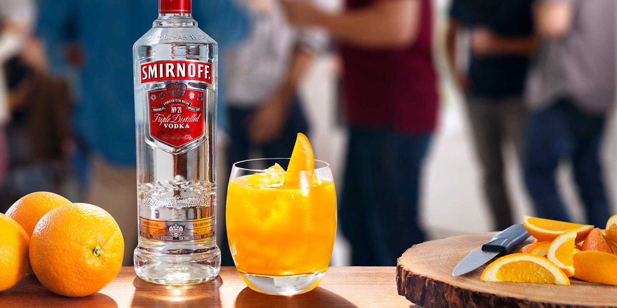 JennaReeve05's tweet photo. A Smirnoff Screwdriver is one of my favorites! 😋
#diageorep #Smirnoff #vodka #cheers #humpday #dallas https://t.co/FReEJSR7Vb
