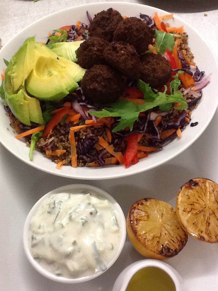 CrownInnSalop's tweet photo. #glutenfree #vegan ....quinoa...sweet potato falafel....avocado...roasted lemons....minty soya yogurt ...#nomnom https://t.co/DbVah9BhRw