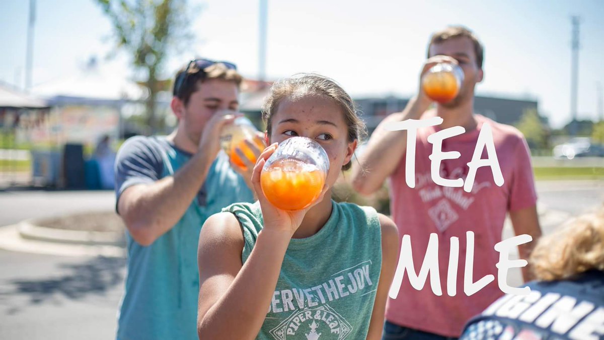 PIPERANDLEAF's tweet photo. Time for the #TeaMile FUN RUN fundraiser!
4 quarts of sweet iced tea
4 laps
1 Tea Mile
Bless your heart...https://t.co/minFIfI7Gn https://t.co/VcV8Yv98CB
