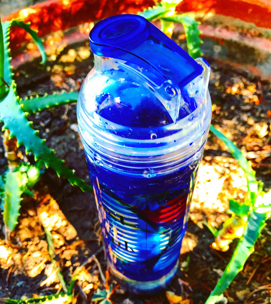 What I Love Drinking tweet media
