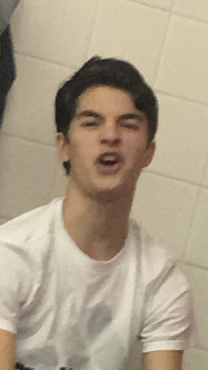 nick_martino6's tweet photo. Happy birthday harf!!! https://t.co/B7Ozcu7vEj