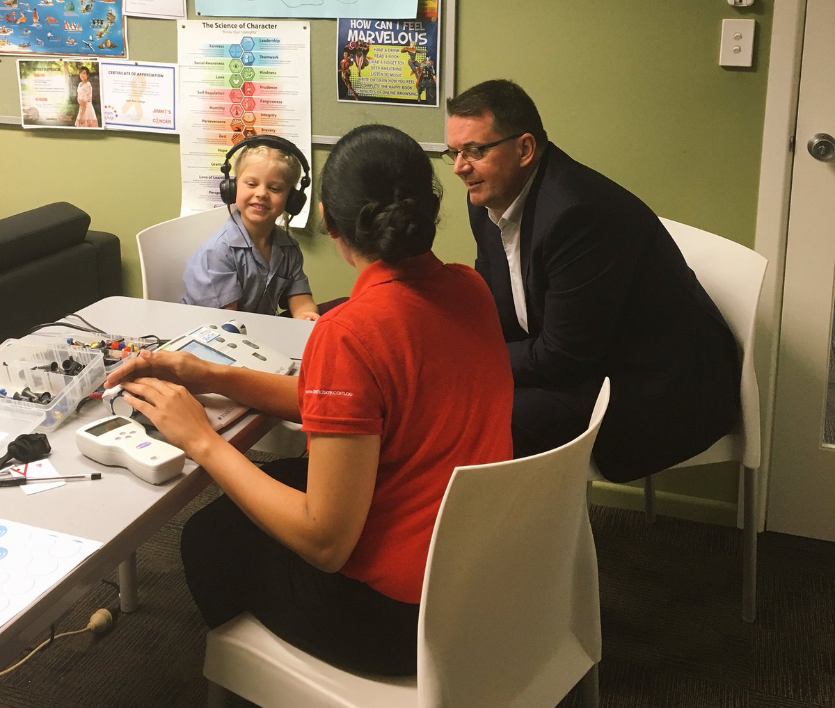 HearAndSay's tweet photo. We're with @logancc Mayor Luke Smith at John Paul College as we screen our 200th Hear to Learn School in Hearing Awareness Week #hearandsay https://t.co/sGkAFolWII
