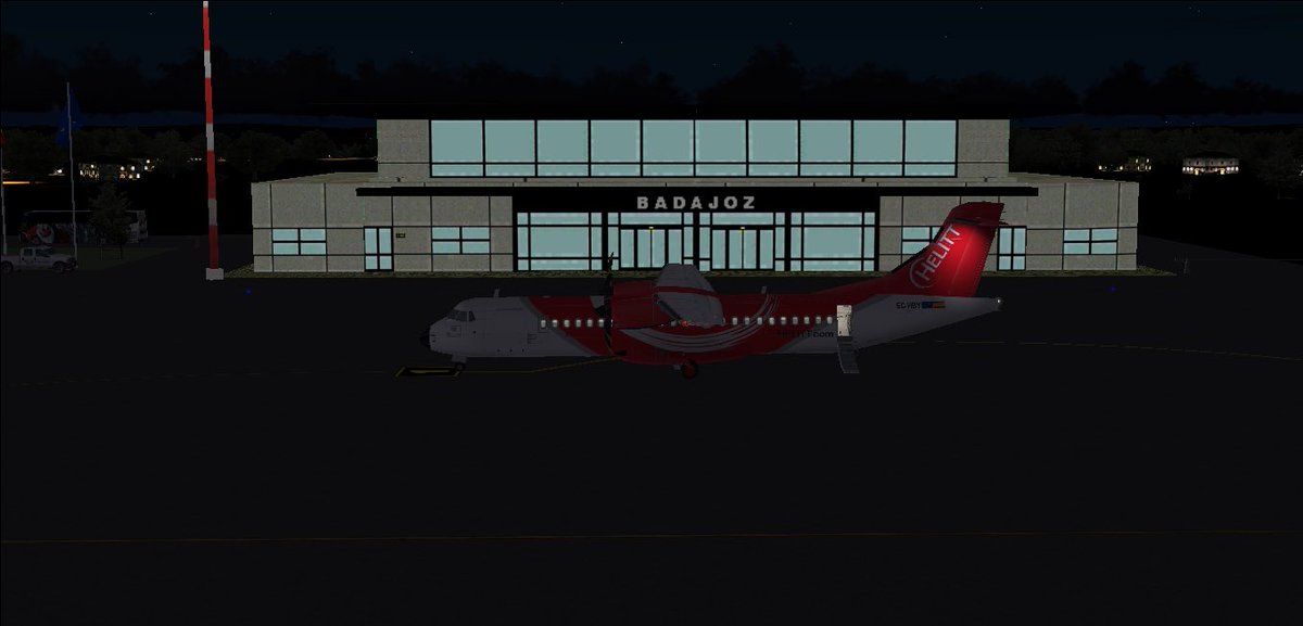 HelittLAE's tweet photo. Deboarding time at Badajoz Airport. https://t.co/foE6tVOnq3