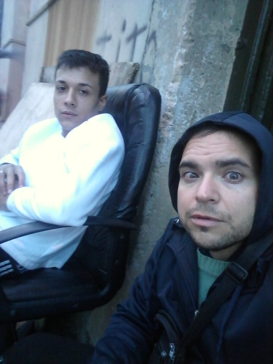 LocoDaniel3's tweet photo. Los locos suelto https://t.co/CxFnCaUaYA