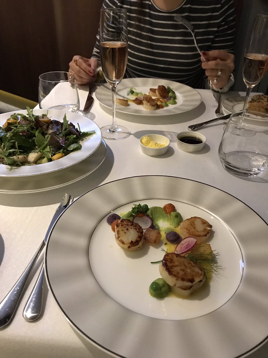 rprabhu2008's tweet photo. Awesome experience at the Etihad First Class lounge in Abu Dhabi. Keep up the good work! @EtihadPremium https://t.co/1BBRSd2ON5