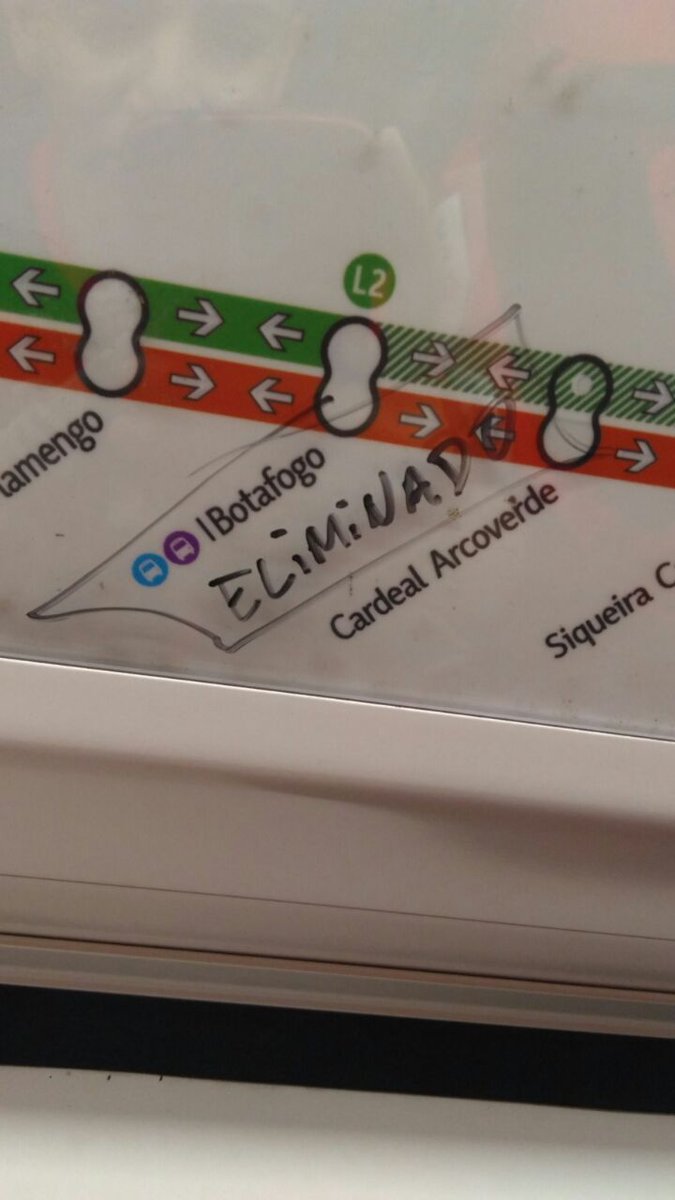 hernanigabriel's tweet photo. Fui pegar o metrô e me deparo com isso 😂 https://t.co/Qxsh08aiyJ