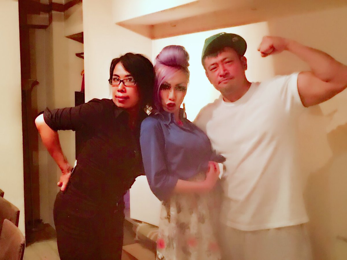 CleoFarplane's tweet photo. 昨夜はダリさまとたーっぷり遊んで頂いた❤️❤️ラパンで美味しいフレンチ頂いて憧れのichiさんのお店にも連れてって貰って最&amp;高でした(*´Д｀*)❤️🐖ありがとね！ https://t.co/nbpYqD6T6h