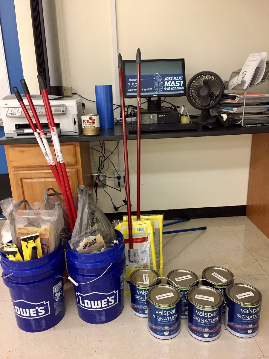 andrewkearns64's tweet photo. Thank you @Lowes #ToolboxForEducation grant for supplies to paint our new @josemartimast #BotanyLab! 😃🌿@MDCPSNorth @FairchildGarden https://t.co/eDvHhBWuKq
