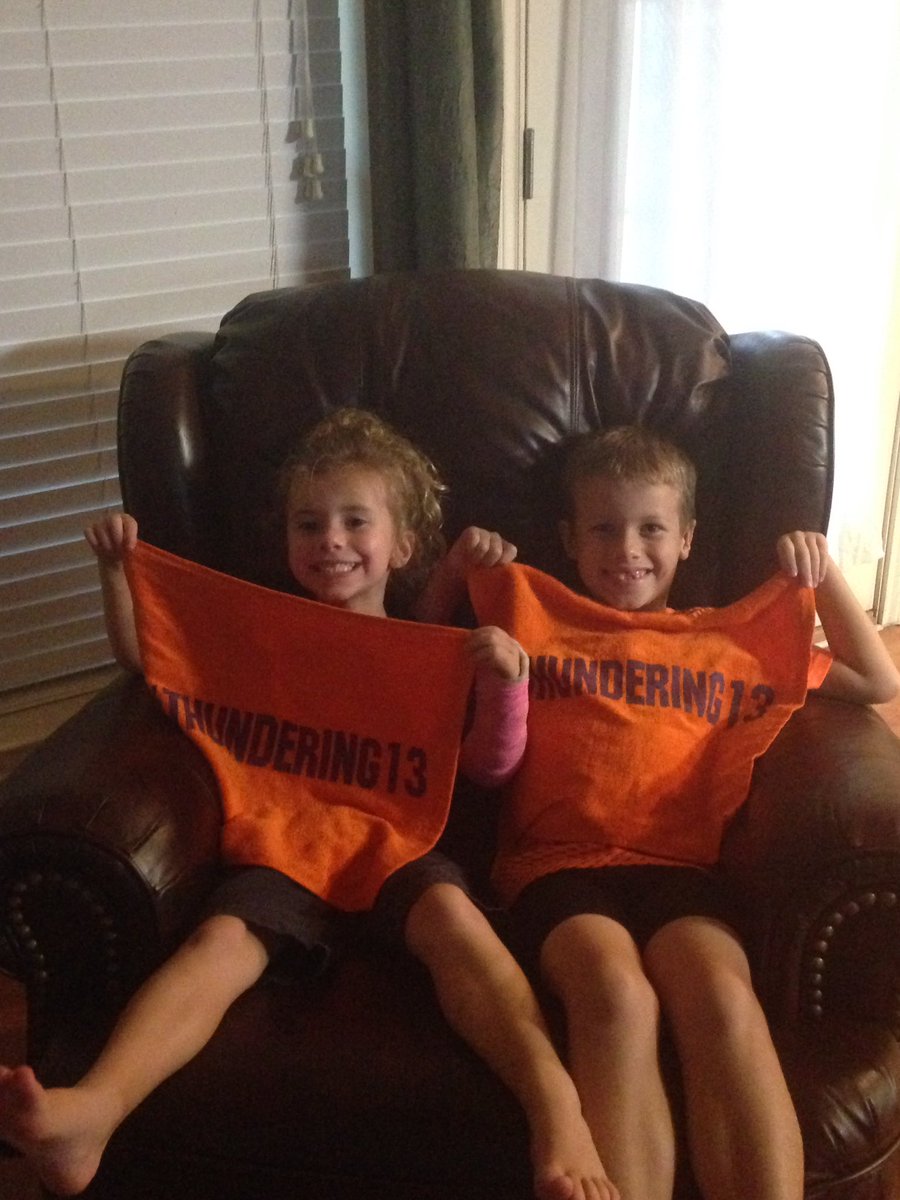 JessNMWilliams's tweet photo. Let's go Lufkin! #thundering13 #WeAreLufkin #LLWS https://t.co/v6IM3NNY6e