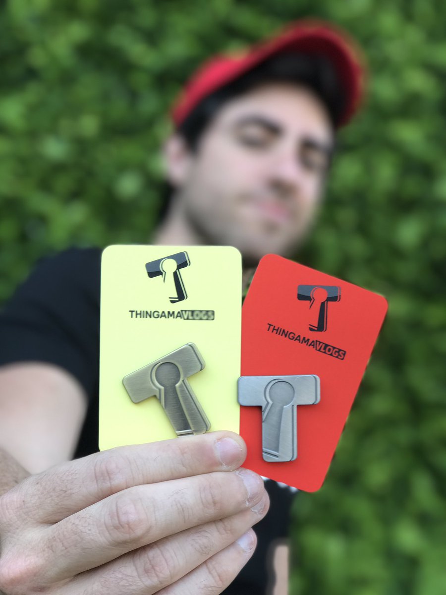 thingamavlogs's tweet photo. 🚨ANNOUNCEMENT🚨 #Thingamavlogs Fanny Packs and Lapel Pins are now for sale on https://t.co/KGe0LMCYed 🎉 https://t.co/vpog757BNO