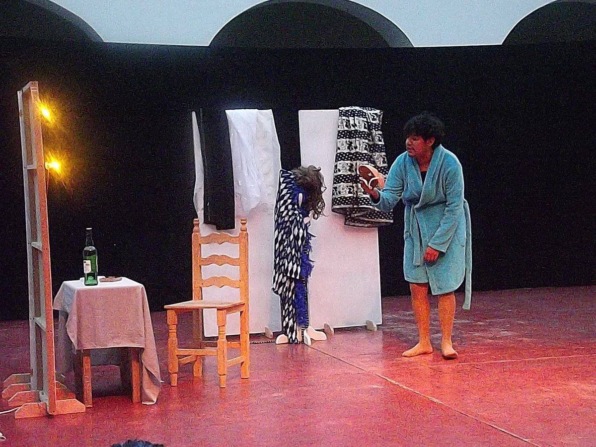 CCO_GobOax's tweet photo. #EnCurso "Yo te salido divina"Gpo.de Teatro de @IESAEO #Agosto #Mes del #Teatro enCCO #Oaxaca @SECULTA_GobOax @GobOax @GuillermoGM11 https://t.co/GIRkFh9iPR