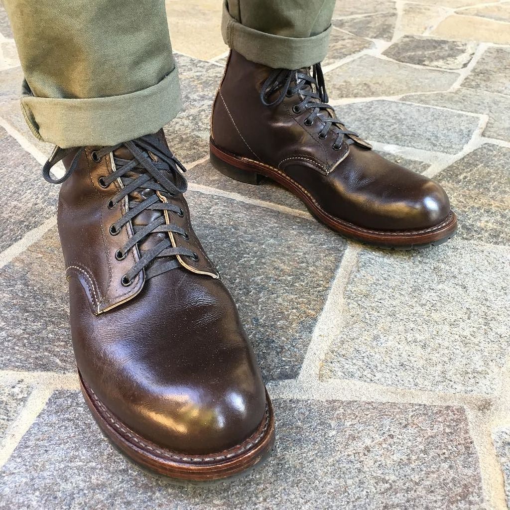 phatjasonle's tweet image. jcrew x red wing
#menstyle #menswear #mensstyle #mensfashion #workwear #jcrew #twill #chino #mensboots #redwingher… ift.tt/2xtVcs3