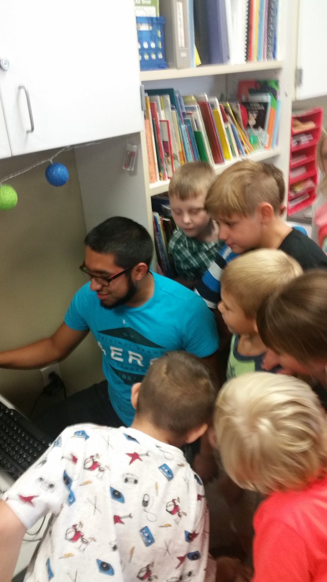 Even the Tech Guy teaches at CES!! <a href="/CrosbyElem/">Crosby Elementary</a> <a href="/CrosbyISD/">Crosby ISD</a> 
❤⌨🖱💻❤