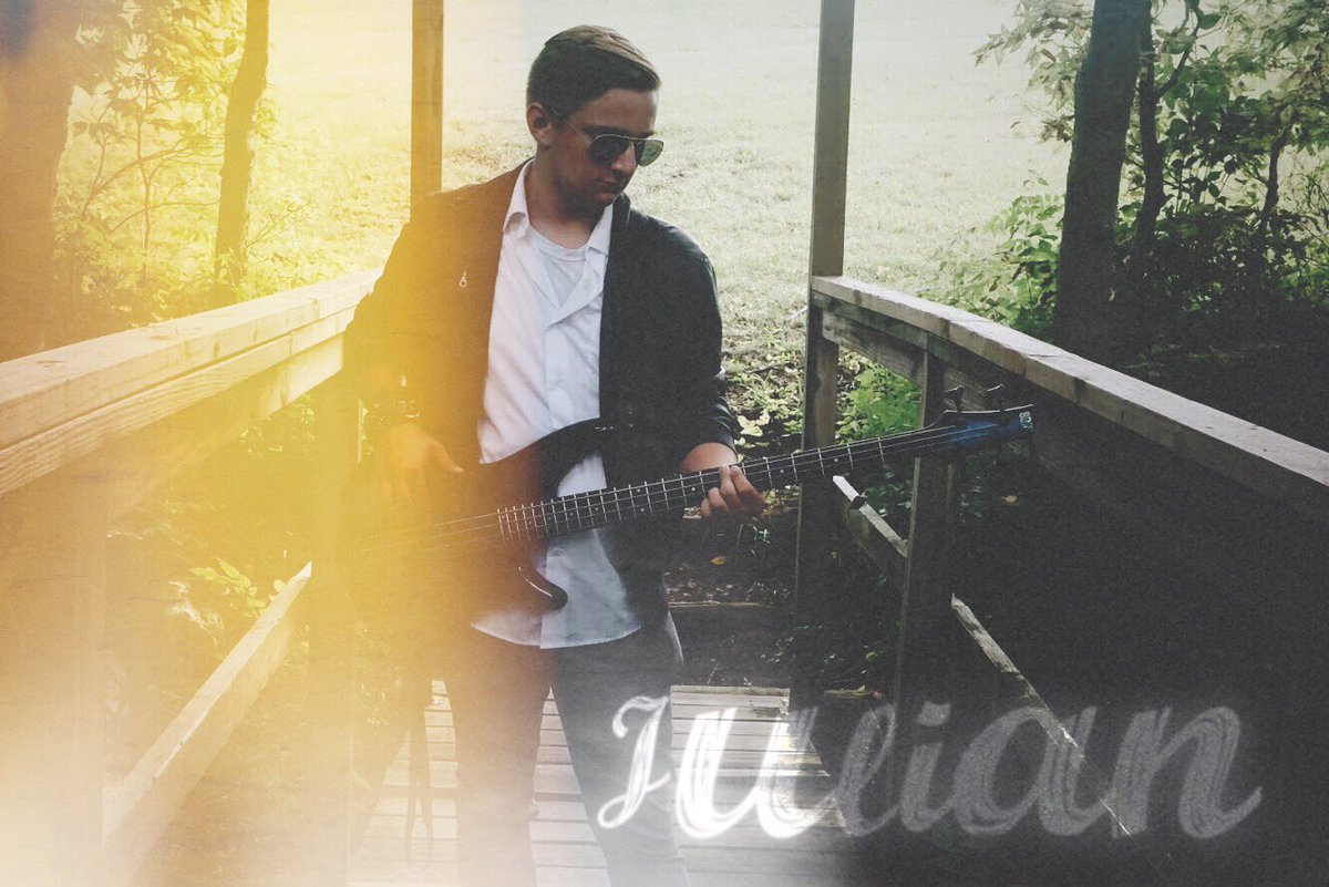 The Disapprøved tweet media