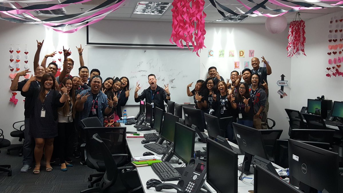 AngieJonesSPM's tweet photo. @BradKilborn &amp; Davao team 
#signatureforsuccess!!! @marknolanmfn @TedMcMurdo https://t.co/a47CBIiB0e