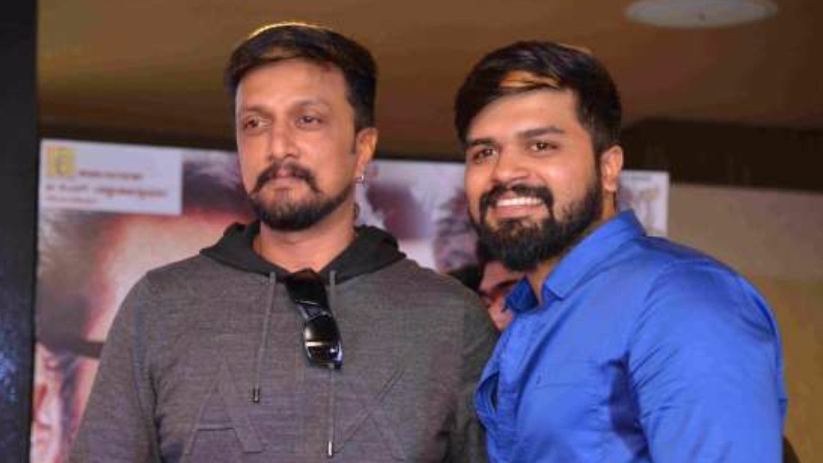 KicchafansBKSFA's tweet photo. ಯುವ ಪ್ರತಿಭಾವಂತ ನಟ @pradeepbogadi ಅವರಿಗೆ @KicchaSudeep ಅಣ್ಣನ ಅಭಿಮಾನಿಗಳ ಕಡೆಯಿಂದ ಹುಟ್ಟು ಹಬ್ಬದ ಹಾರ್ದಿಕ ಶುಭಾಶಯಗಳು 💐🎂
#Tiger🐅 #Hebbulli https://t.co/Mybdk5YbUR