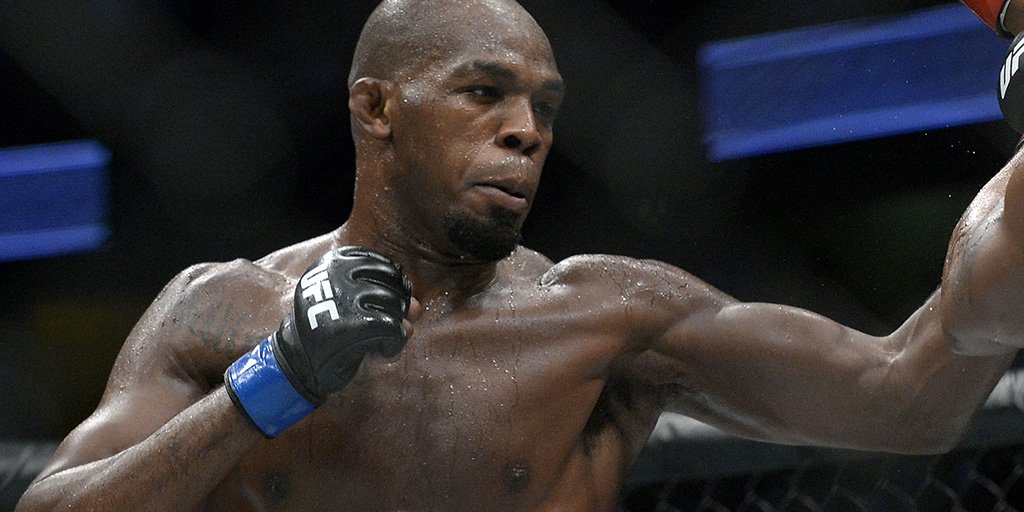 theScore's tweet image. Manager: &apos;I can almost bet my life&apos; Jon Jones is victim of tainted supplement. thesco.re/2wpf3M4