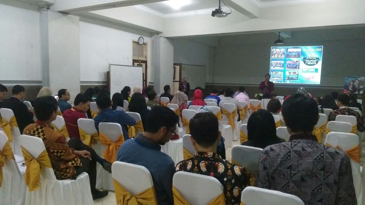 Royal Ocean College (@roicollege) on Twitter photo SOFT OPENING <a href="/ROIcollege/">Royal Ocean College</a> Malang (Kampus Pusat) 
#ROIMalang #ROIMadiun #ROIBali #royaloceancollege #royalocean #perhotelan #kapalpesiar SOFT OPENING <a href="/ROIcollege/">Royal Ocean College</a> Malang (Kampus Pusat) 
#ROIMalang #ROIMadiun #ROIBali #royaloceancollege #royalocean #perhotelan #kapalpesiar