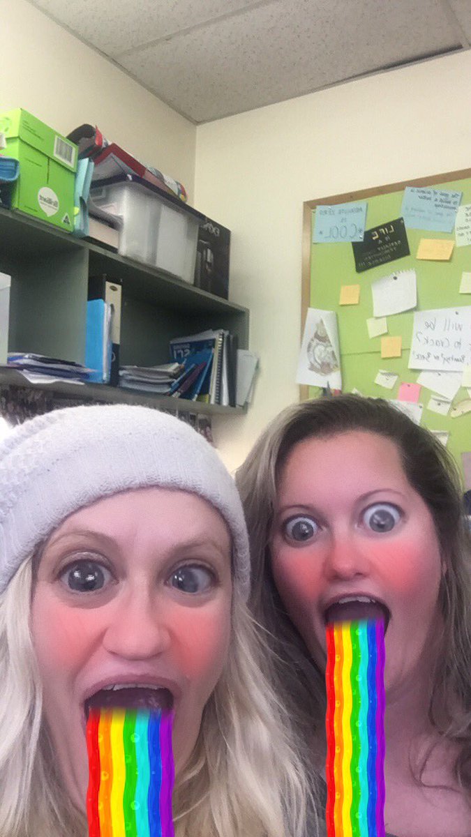 BeckRSaunders's tweet photo. #lunchtimeantics https://t.co/x9EW429LIV
