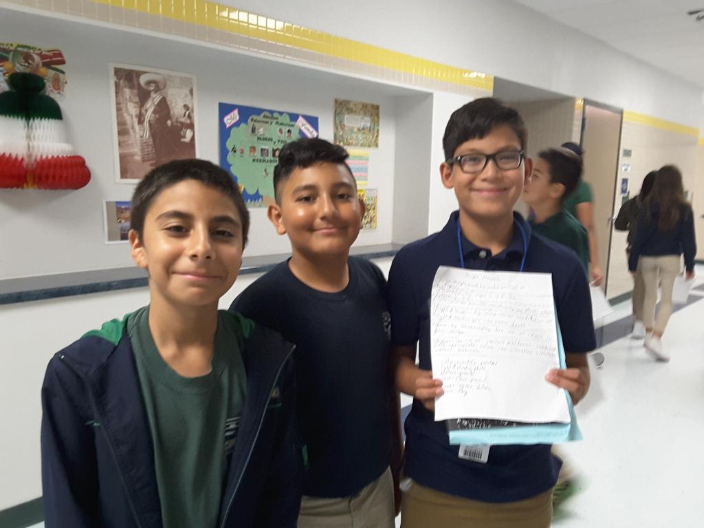 NBenavidez_WSMS's tweet photo. GTT1 design elements scavenger hunt. #StallionsLeadtheWay #SliderMS https://t.co/DViDTl8UFA