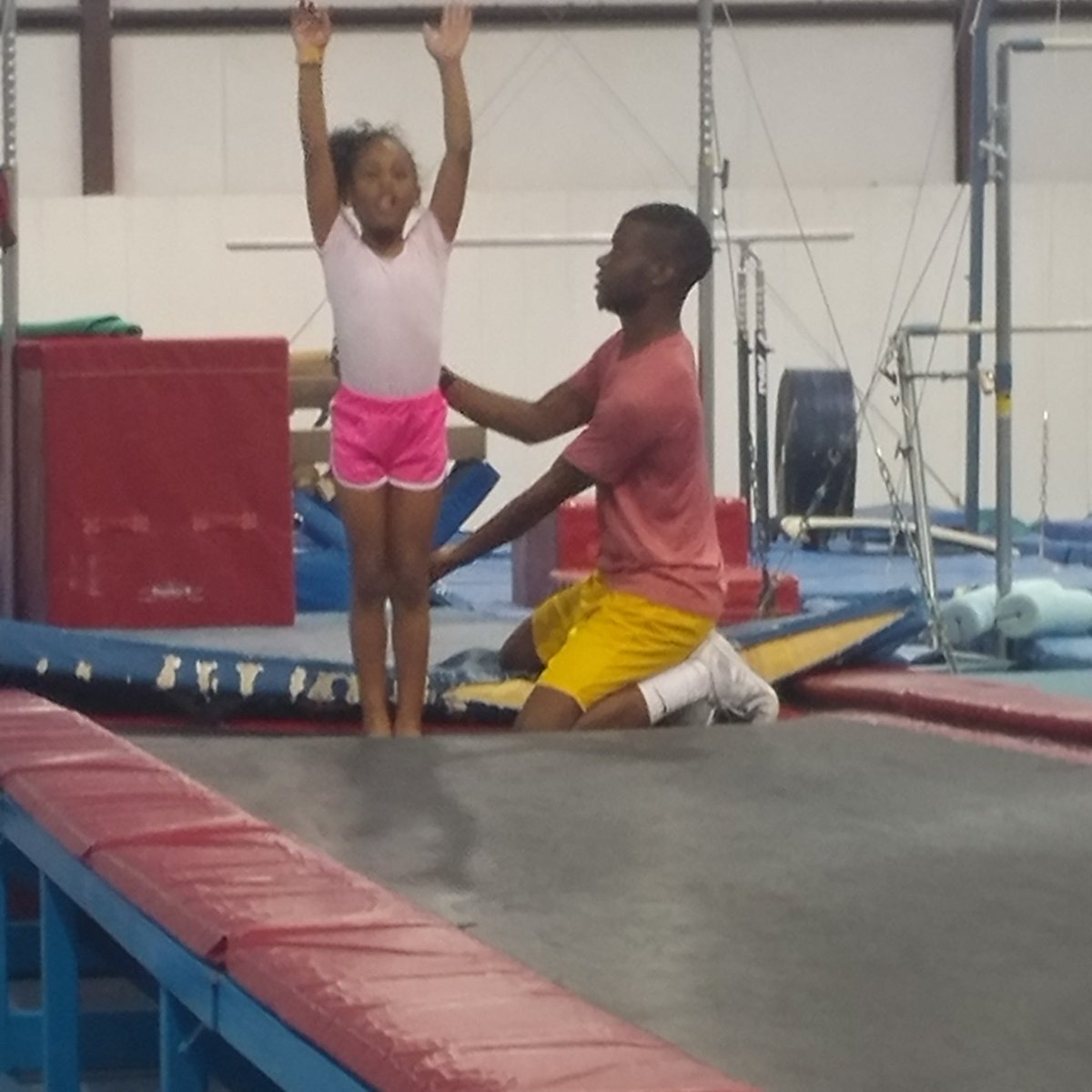 JTWhite54's tweet photo. Putting in work with the best tumbler ever #coachtyler #hardwork #mygymnast https://t.co/JuD8wTk4oc