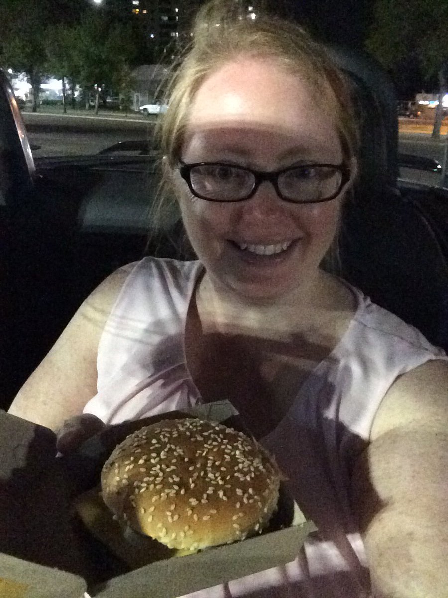 KelliBuckreus's tweet image. Dinner @9:45pm after finishing up our group work for the night! #AUEdD10 @LeeannW73 @KtLeBlanc15