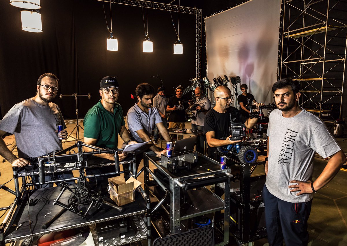 LucaCurto3's tweet photo. Digital Lighthouse crew in the Studios #workbehind #redbullita #shotonred #cinema #vr #studios https://t.co/FnVFPhHHAL