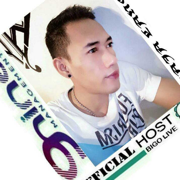 riskibae65's tweet photo. OMG! Kamu harus melihat ini. #BIGOLIVE.  
https://t.co/JavozNq3u6 https://t.co/vJxHeF9xnA