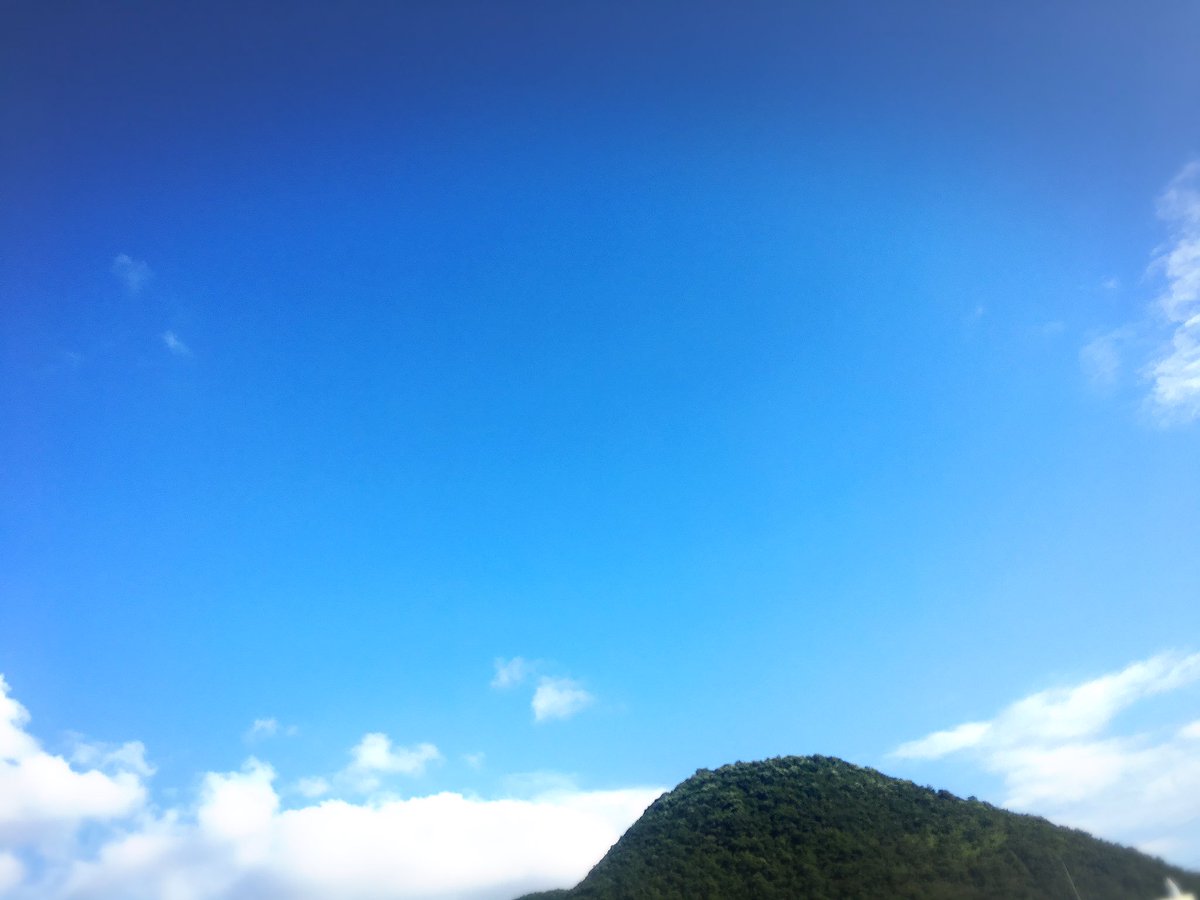 kt_kana5ing's tweet photo. 夏のドライブにsquere合う〜!めっちゃ合う〜(*´Д`*)♡ #INKT #squere https://t.co/aHkbalaWfV