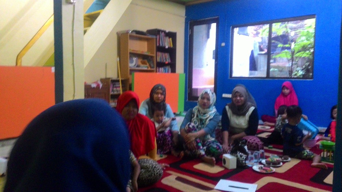 karamel_edu's tweet photo. Acara parenting hari sabtu di Karamel Education .
Semoga dengan adanya acara Parenting seperti ini bisa meningkatkan toleransi Orangtua :) https://t.co/L9rZ2LriU9