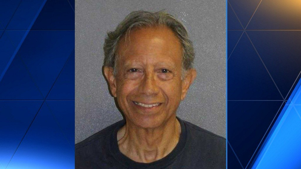 Timbercrest Elementary janitor charged with sexually assaulting teens bit.ly/2vY5J1U