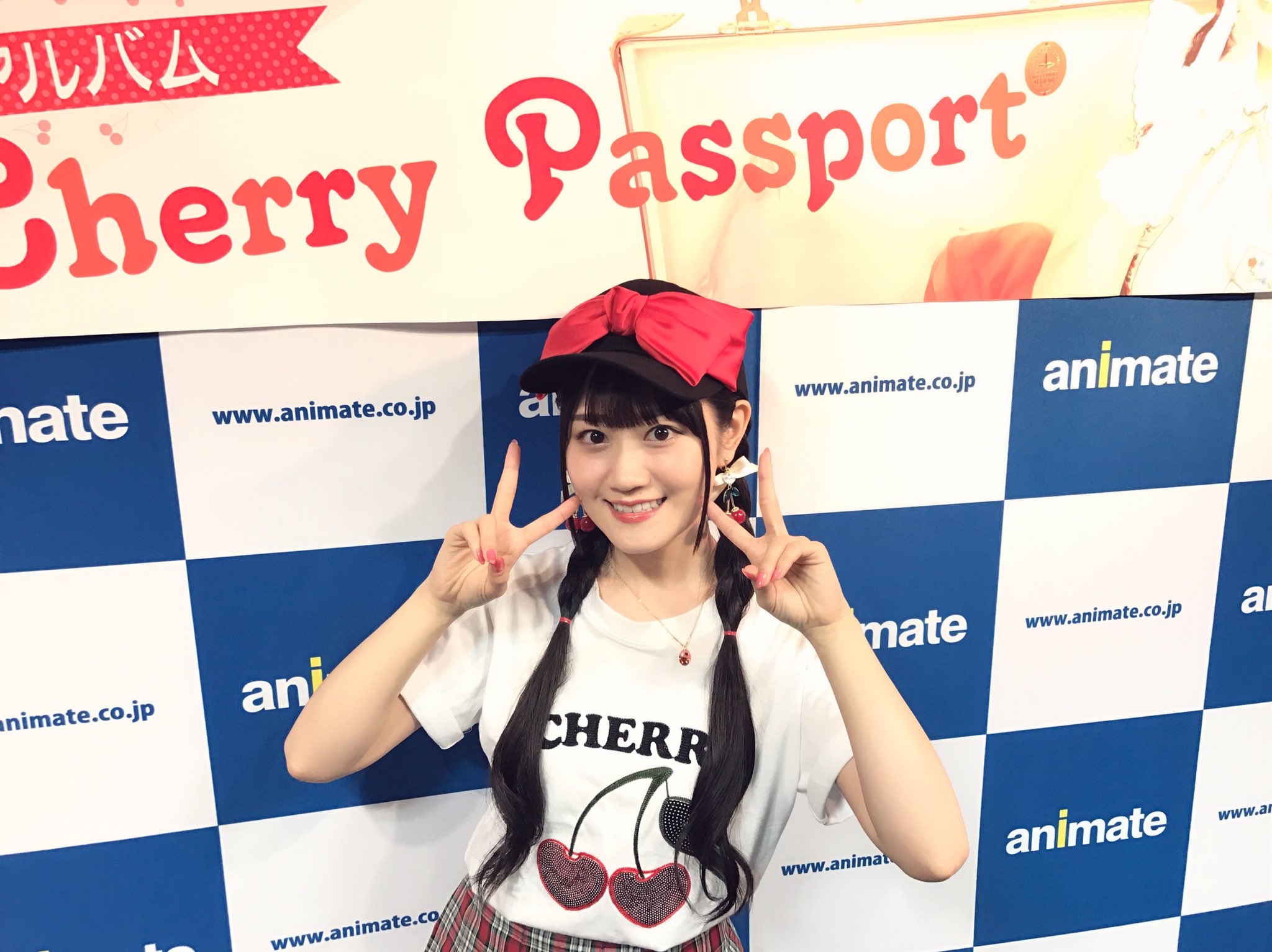小倉唯 ポスター ステッカー GOODS 】『#ゆいしょ！〜小倉 唯といっしょ！〜』 はじめての