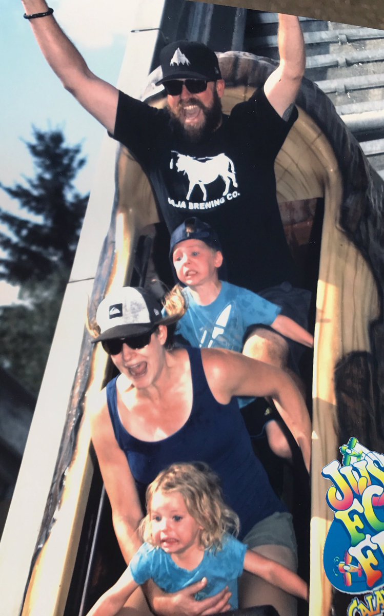 MacKinnon_Mike's tweet photo. Not sure who had more fun today @CalawayPark @bostonpizza https://t.co/LbNzzv0Ij9