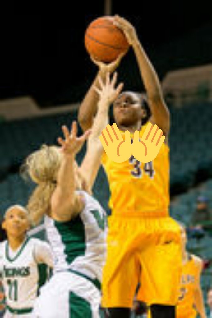 Danielle Walker tweet media