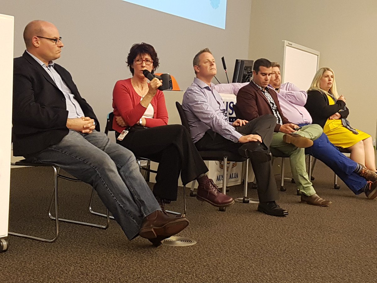 Prince_Squib's tweet photo. Expert panel discussion around sedation &amp; early intervention in Mental Health in the pre-hospital setting.  #PARQ2017 #CPD https://t.co/TG4JS02ktZ