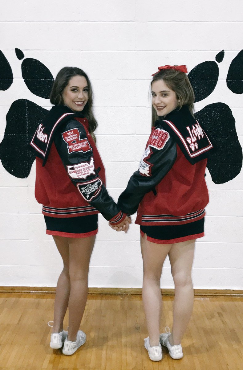 caitlyn_gideon's tweet photo. My main B!!!! #MainBase #hahahaAGAIN🐺🐺🐺 https://t.co/qAb7ot1ZRs
