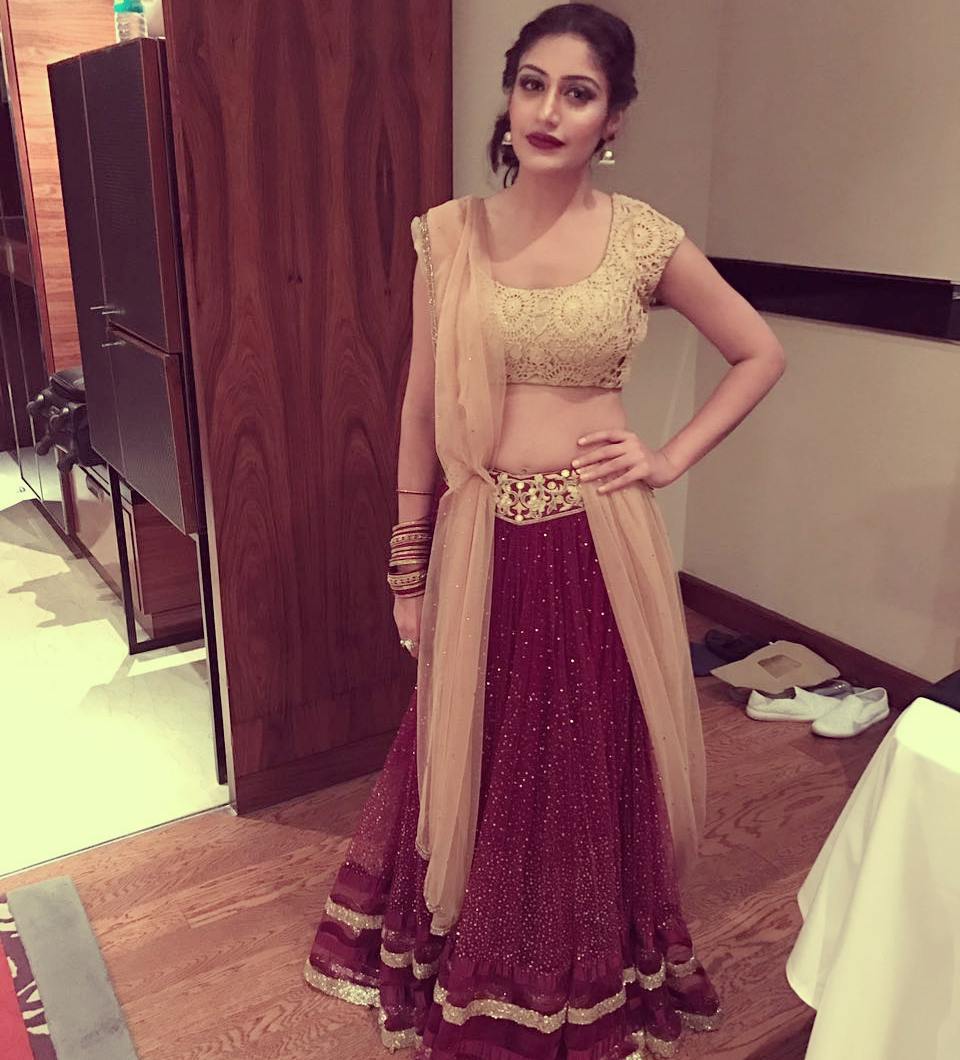 #SurbhiChandana looking beautiful as always, isn't she?