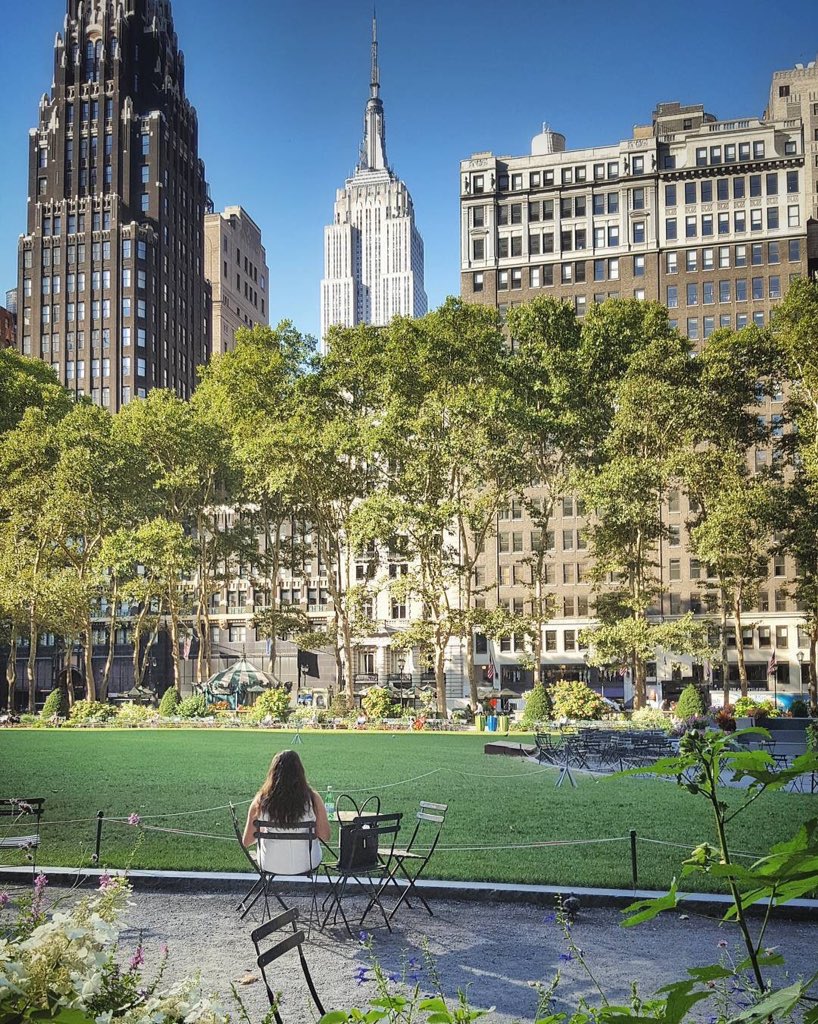 _NYClive_'s tweet photo. Enjoy your weekend just like she enjoys the view! 👀 #nyc #bryantpark                       https://t.co/D1yagtlU7k https://t.co/5KthY932mP