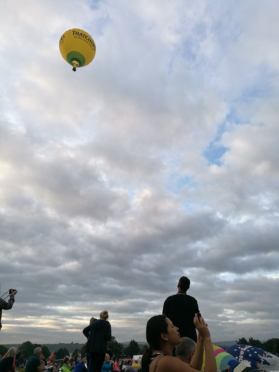 #BristolBalloonFiesta first balloon is up