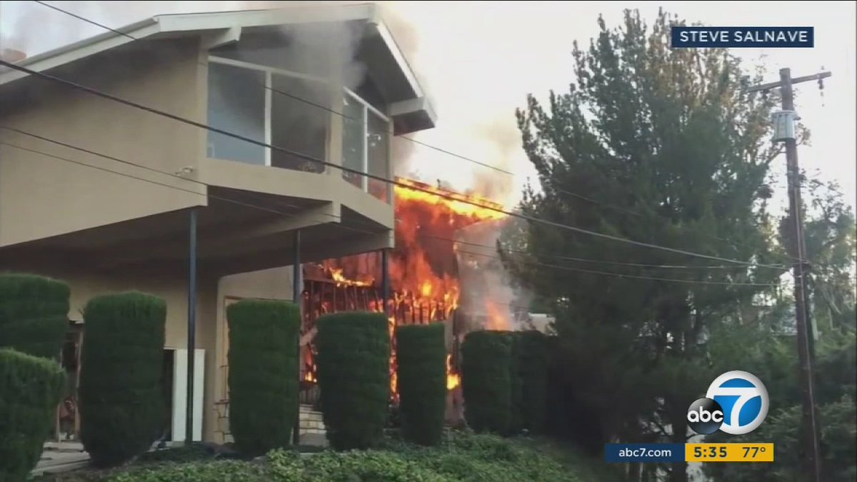 Southern California Gas Company urges homeowners to call 811 before digging to avoid rupturing gas lines abc7.la/2vNS0Kv