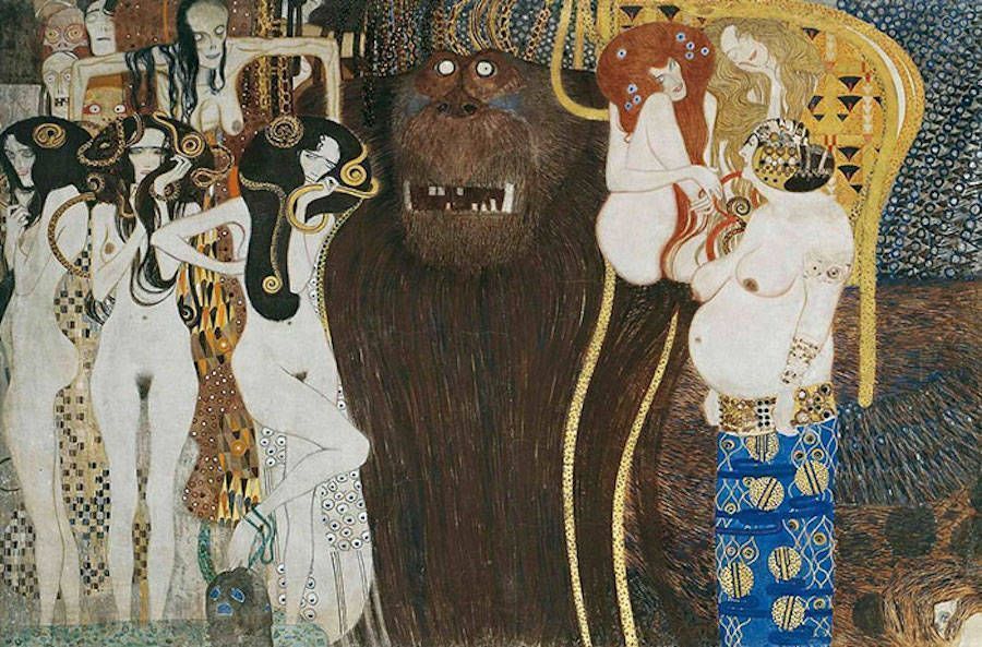 fubiz's tweet photo. Models Recreating Gustav Klimt Golden Paintings https://t.co/8vgUzthc8x https://t.co/nL5uOSeUEB