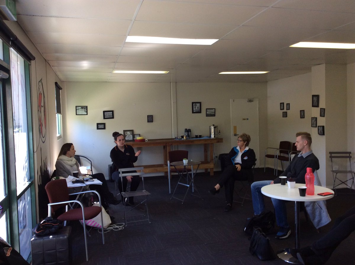 QuakersHillHS's tweet photo. @HillsHornets @hornetsreps Hills statisticians educating Stats personnel at Waratah Finals. I am a Girl I can do anything https://t.co/1qAsSxlFle