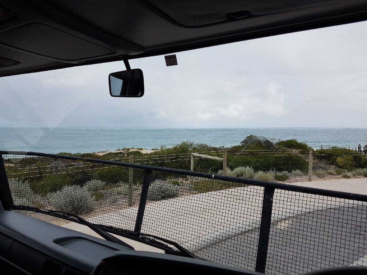 TrueBlueTruck's tweet photo. What's the view from your Truck? 
#trucker #Trucking #Australia https://t.co/jyAZvJires