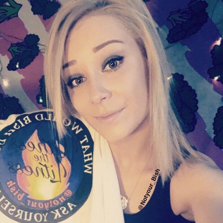 BreadInBoston's tweet photo. Sorry if you get blocked 🎶#Liveme NotyourBish🔥: https://t.co/CzaL6MDINY https://t.co/MD5F8yvn3k