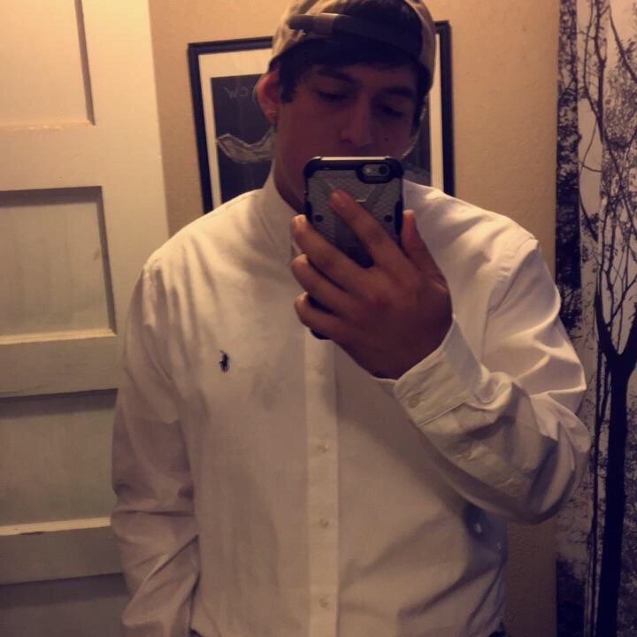 FightTheFeast's tweet photo. #FeatureMe #Lit #ComeChill#Liveme TXMade❤️👑🤘: https://t.co/rKomWLLQ0L https://t.co/RKJPOtQeSv