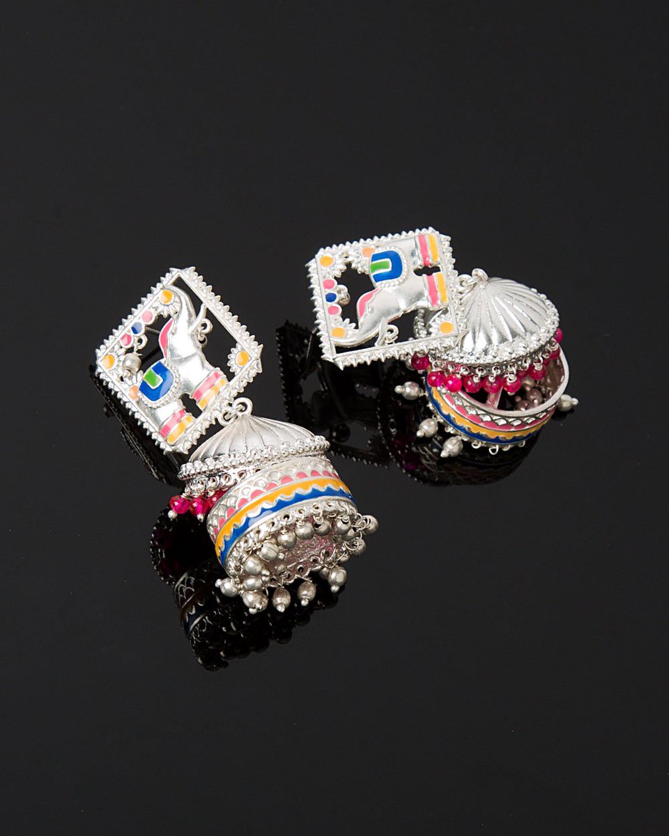 Studio_Voylla's tweet photo. Pledge to save the majestic animal, here's a replug of our hotselling elephant motif earrings. #WorldElephantDay
https://t.co/AriQYYOvrR https://t.co/mDhkQXoykv
